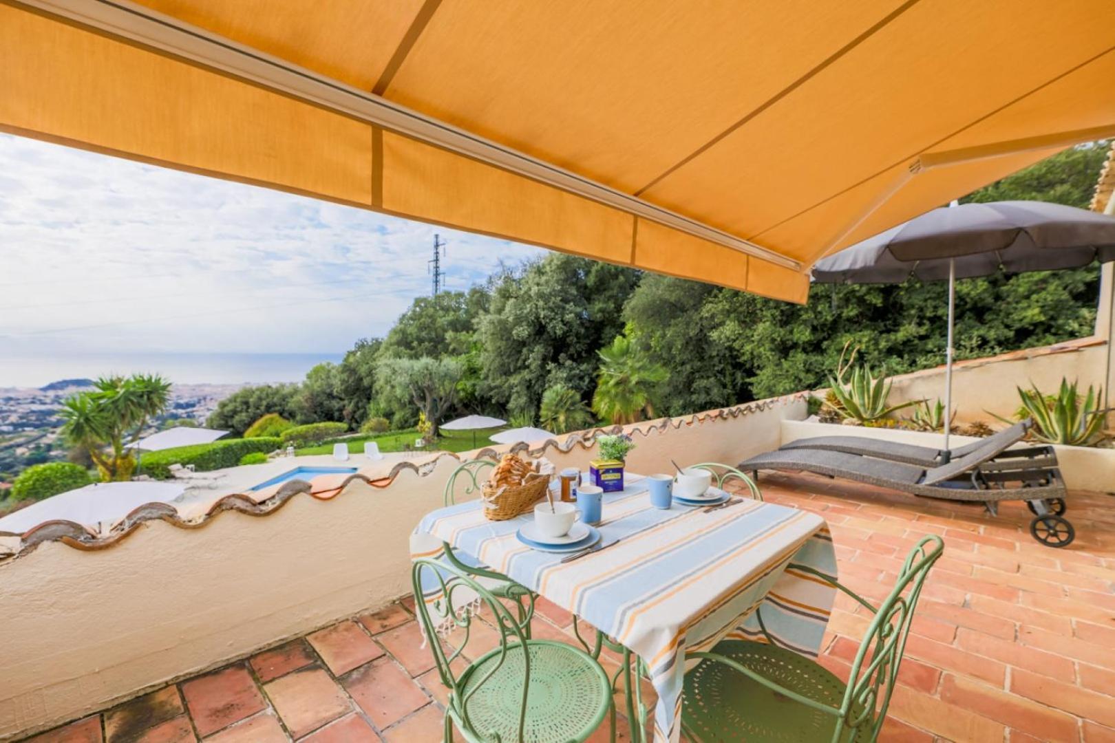 Lou Mas Soubran Vi2083 By Riviera Homes Villa